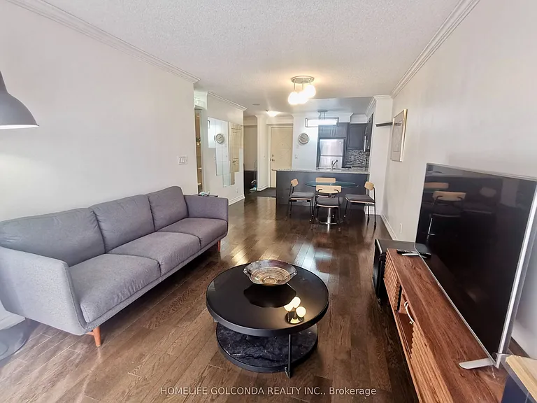18 Harding Blvd #412 — Photo 7
