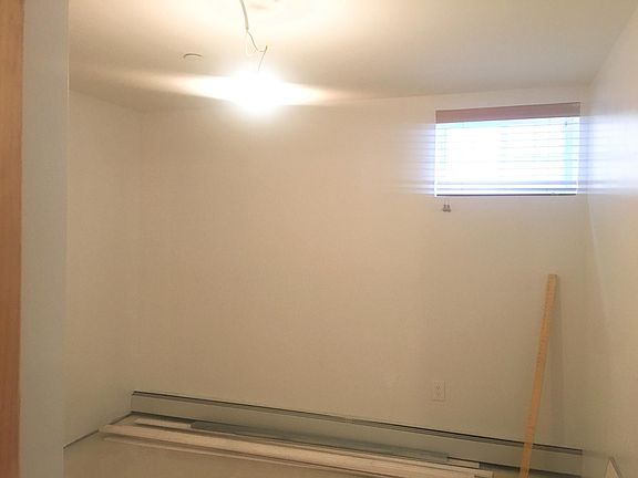 2nd image of 817 College Pl #1