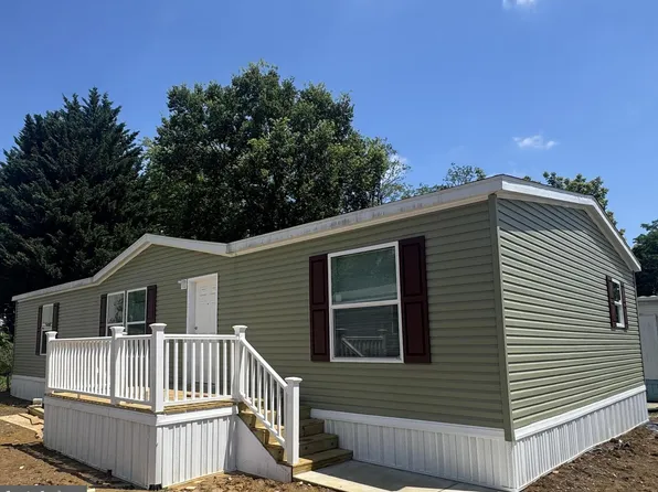 108 Elmwood Dr, Middletown, PA 17057