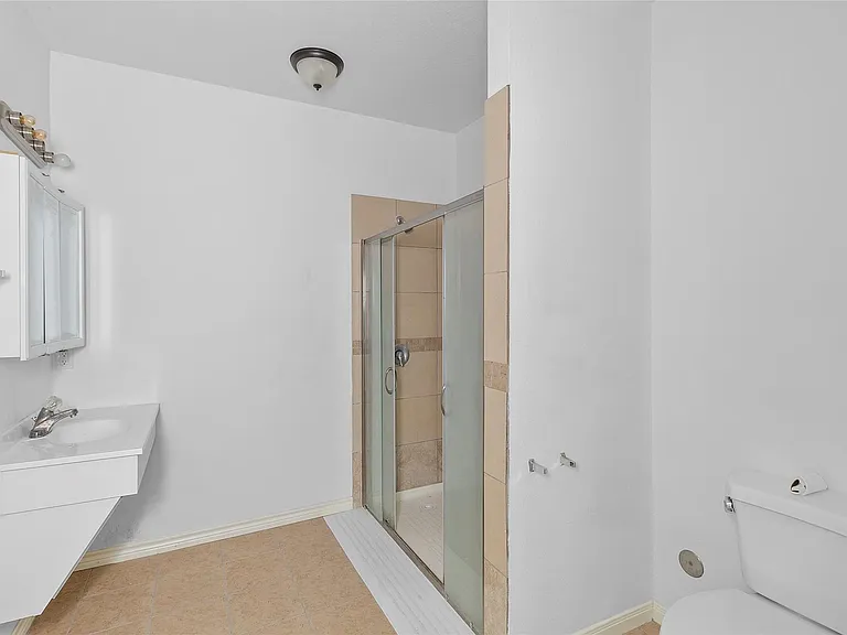 409 Beto St #7 — Photo 10