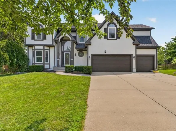 7903 W 129th Ter, Overland Park, KS 66213