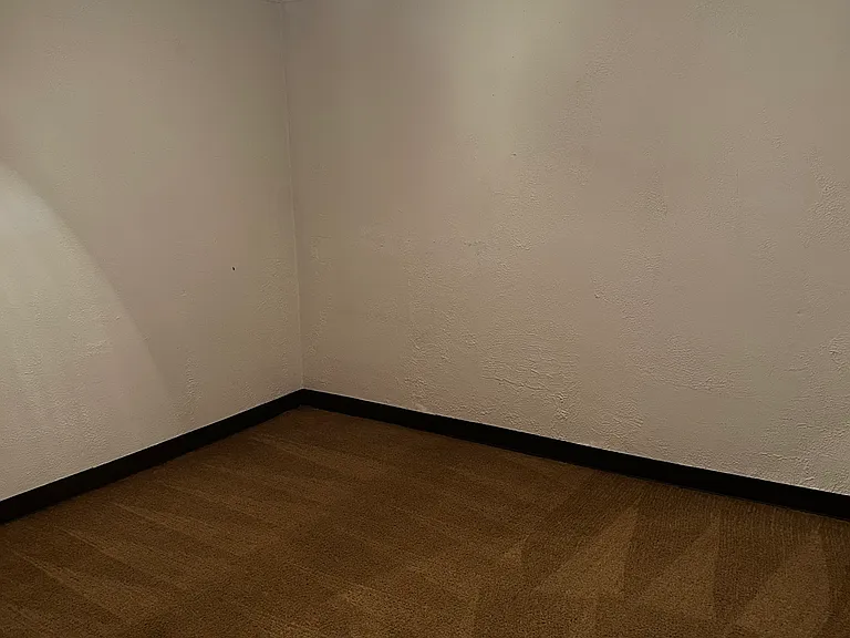 205 N Shawnee Blvd #D — Photo 2