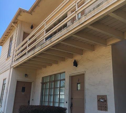 2nd image of 220 N San Mateo Dr APT 4