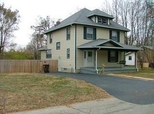 25 Meadow Dr, Dayton, OH 45416