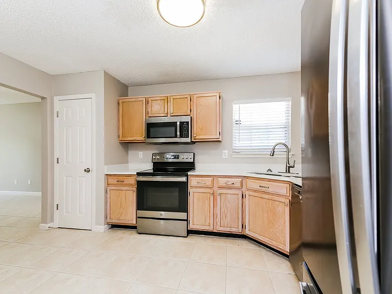 3815 Purcellville Ct — Photo 8