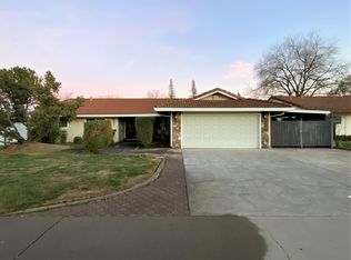 6893 Greenhaven Dr, Sacramento, CA
