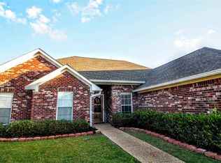 547 Planters Dr, Pearl, MS 39208