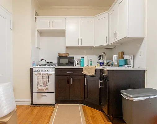 Rented by Mazel Realty USA Corp | media 44