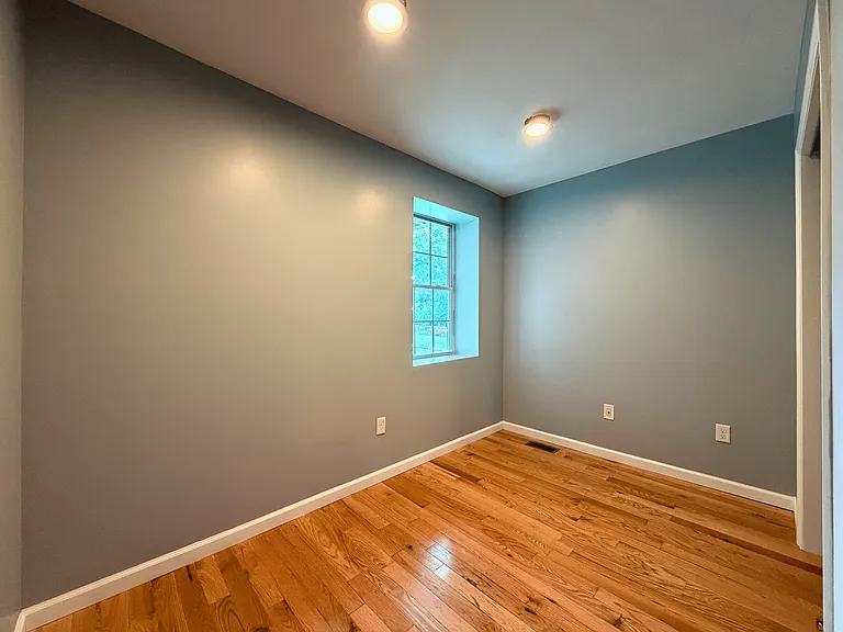 274 Walsh Ave #1 — Photo 8