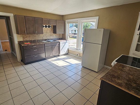5th image of 408 N Grant St #1
