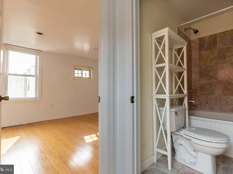 619 S 16th St #3R — Photo 10