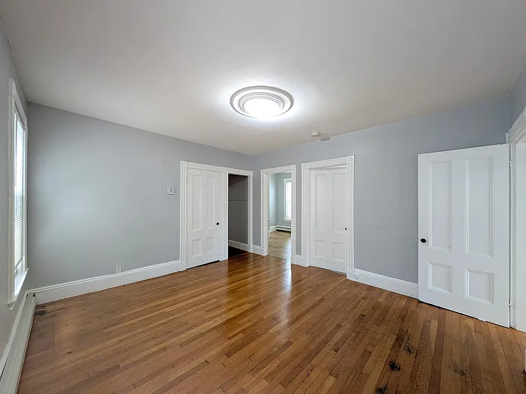 316 Beacon St — Photo 5