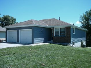 13019 Smalley Ave, Grandview, MO 64030