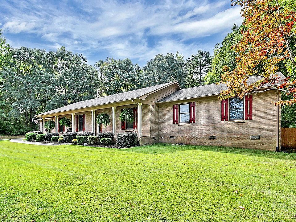 4027 Oakdale Rd, Charlotte, NC 28216 Zillow