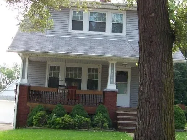 3247 W 115th St, Cleveland, OH 44111
