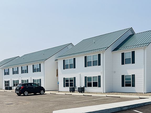 5th image of 6196 Commerce Dr #2105