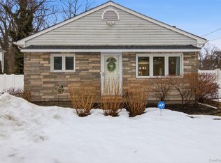 27 Great River Drive, Sound Beach, NY 11789