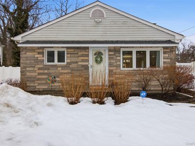 27 Great River Drive, Sound Beach, NY, 11789