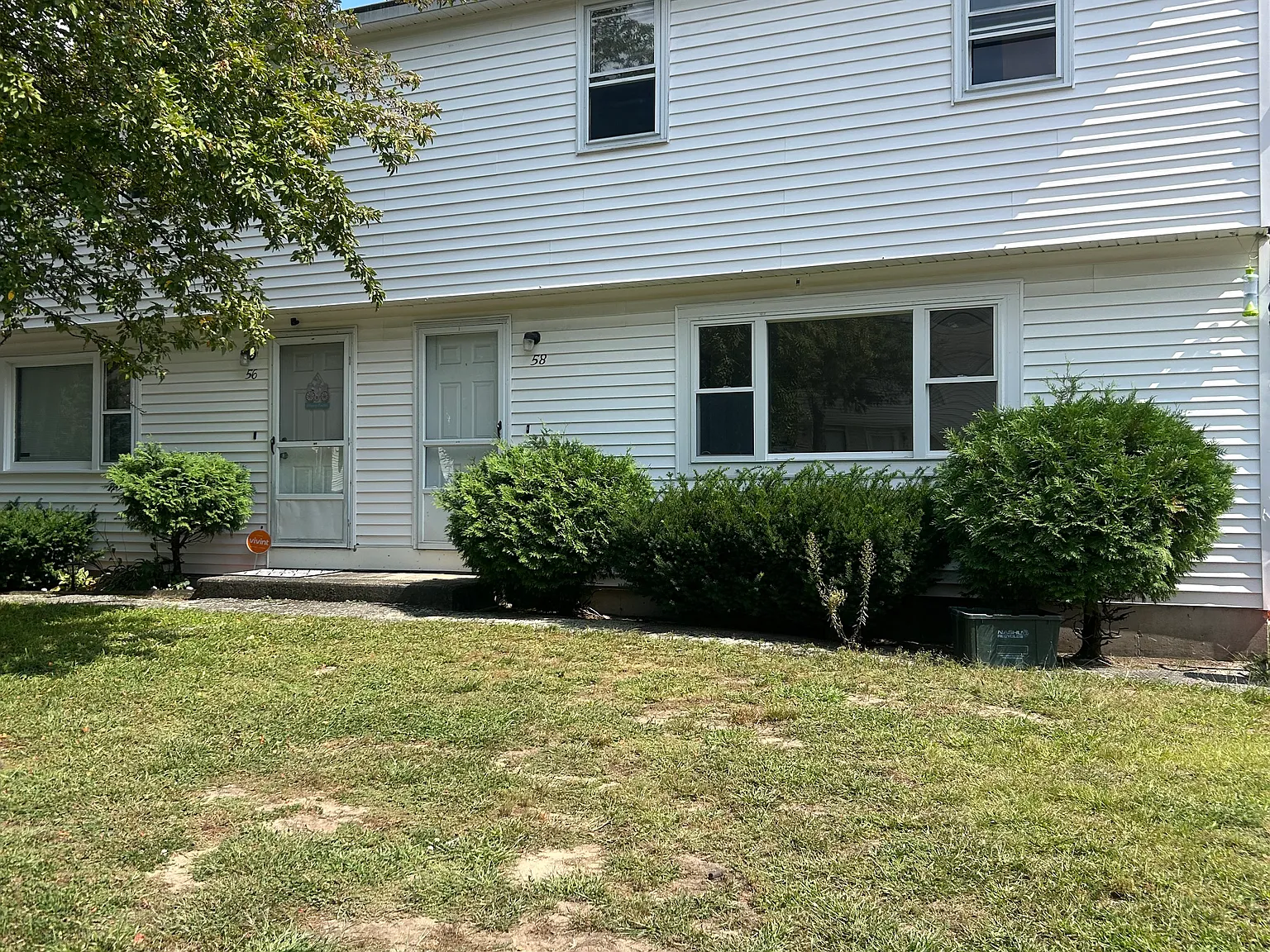 3 bed, 1.5 bath, 1200 sqft, $2,800 — Photo 1