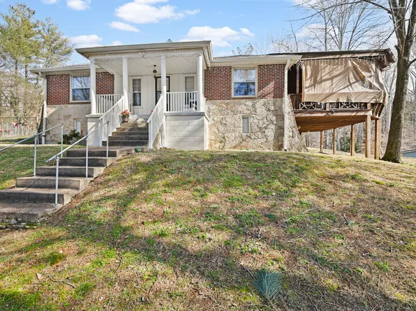 498 Highway 100, Centerville, TN 37033