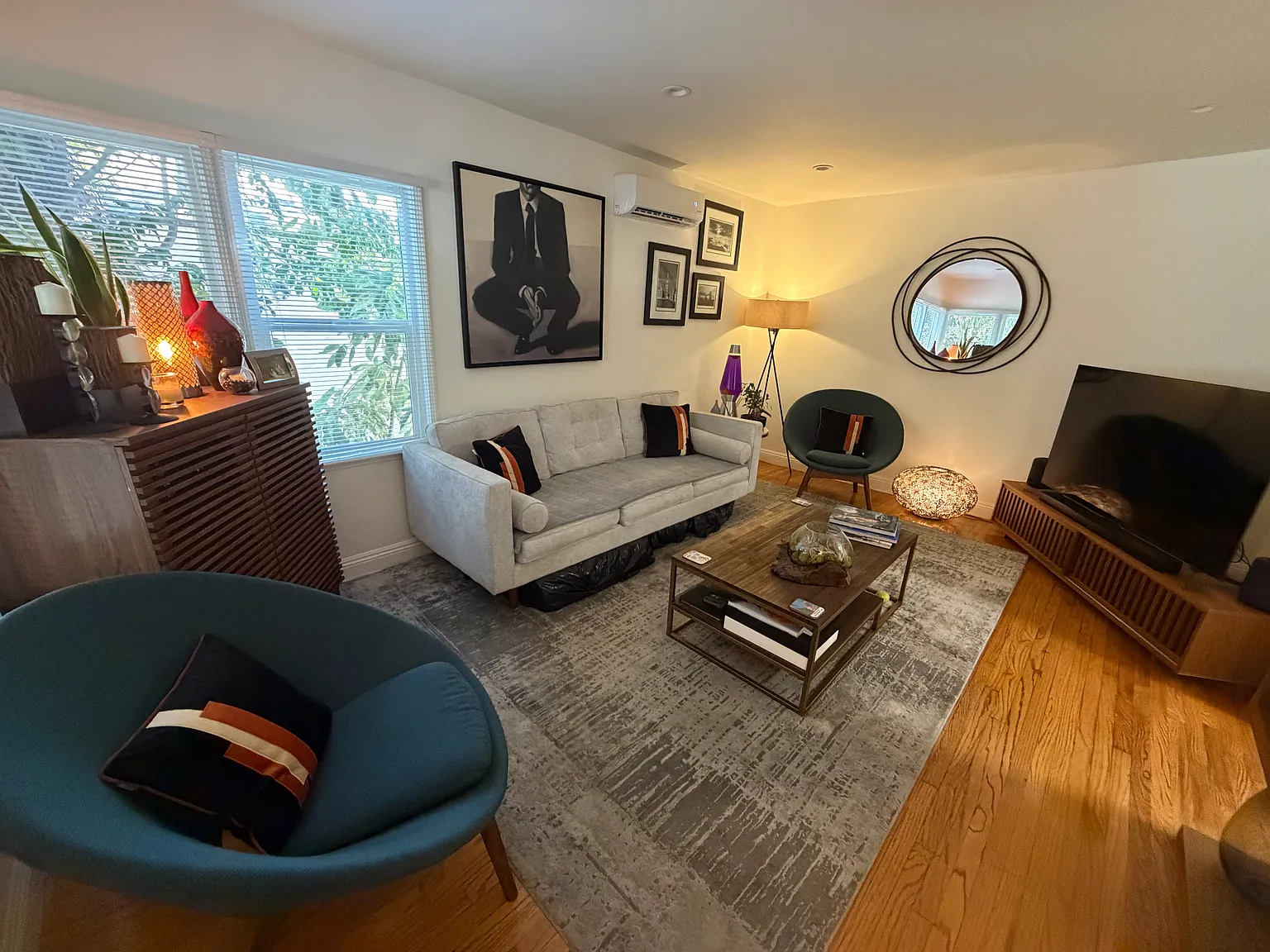 1 bed, 700 sqft, $2,325 — Photo 4