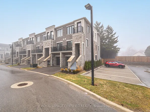 383 Dundas St E #22, Hamilton, ON L8B 1X6