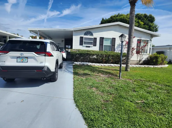 8518 Leadtree Court, Port St Lucie, FL 34952
