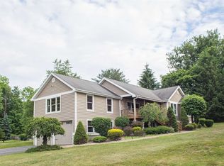 140 Barnegat Rd, Poughkeepsie, NY 12601