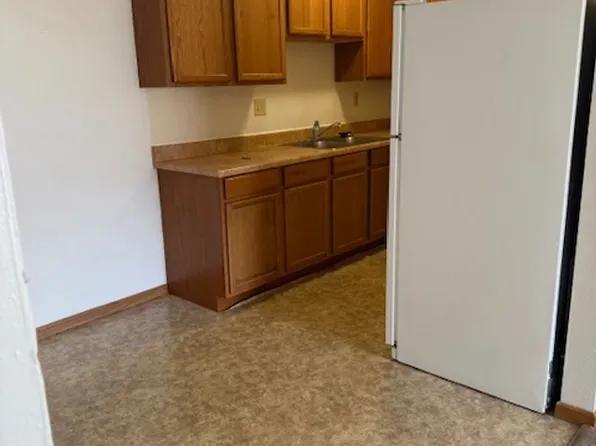 BeMore Apartments - 704 Imperial, 704 Imperial Dr #704208, Morris, MN 56267