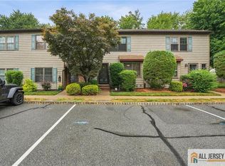 74 Pheasant Run, Edison, NJ 08820