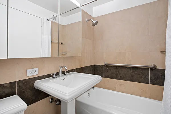 Rented by Douglas Elliman | media 70