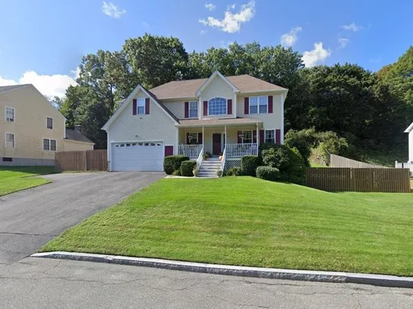15 Bernon Dr, Lincoln, RI 02865