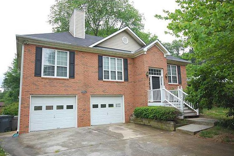 1st image of 2306 Woodridge Dr