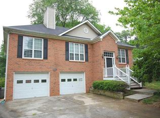 2306 Woodridge Dr, Marietta, GA 30066