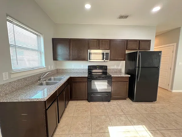 2108 Garden Ridge Drive - 4 — Photo 3