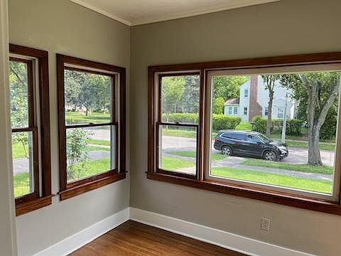 Four season porch is 11' x 7' 6"