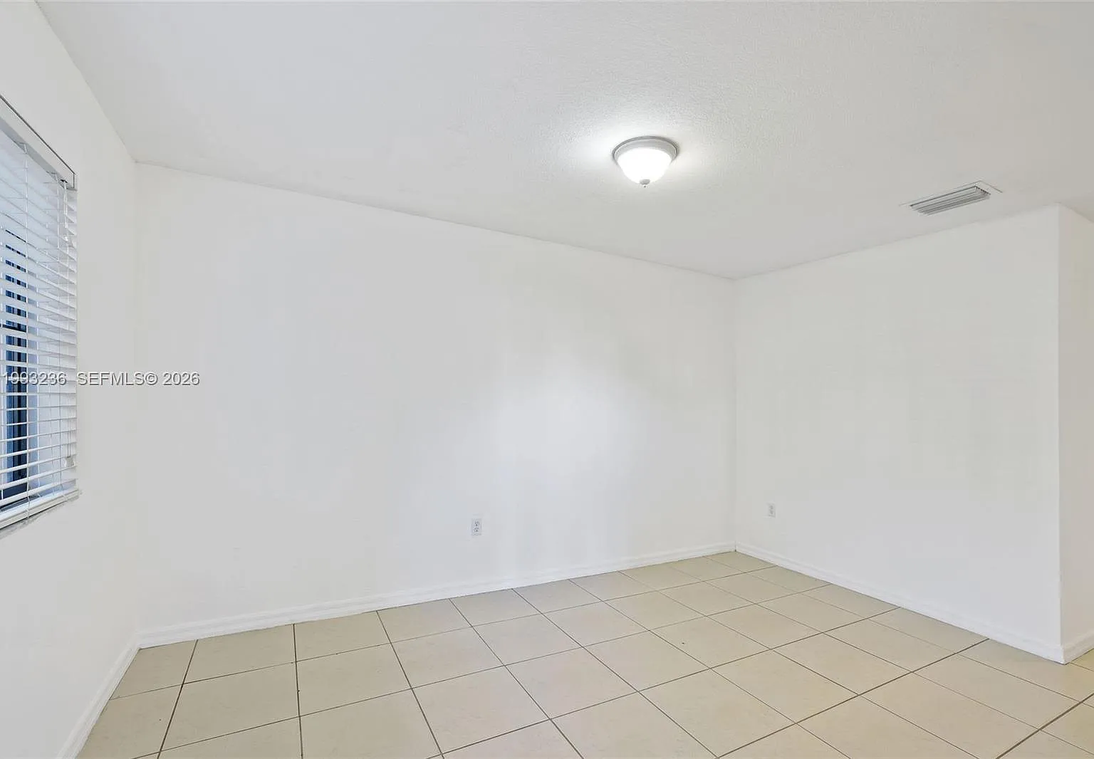 The Courts At Bayshore I — Photo 4