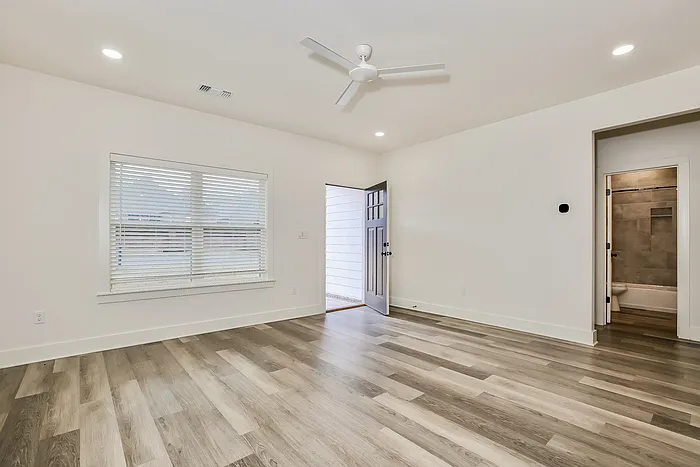 3 bed, 2.0 bath, 1500 sqft, $2,375 — Photo 4