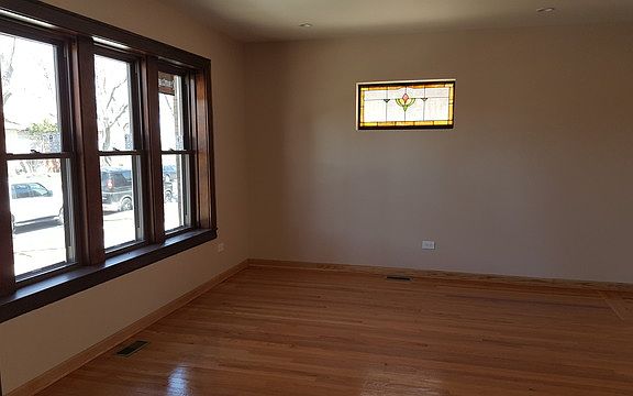 4th image of 6115 W Newport Ave
