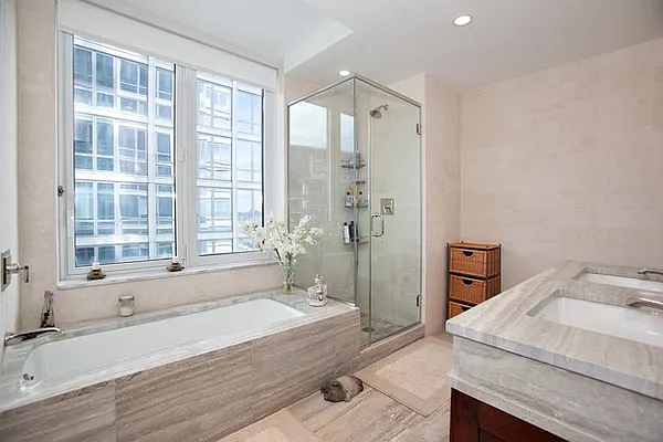 Rented by BLU Real Estate | media 4