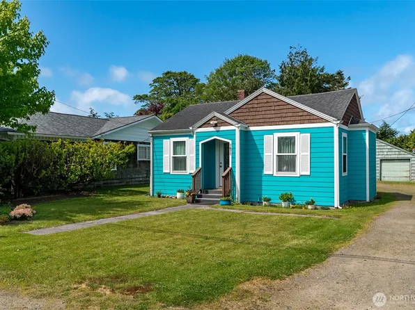 1611 Washington Avenue N, Long Beach, WA 98631