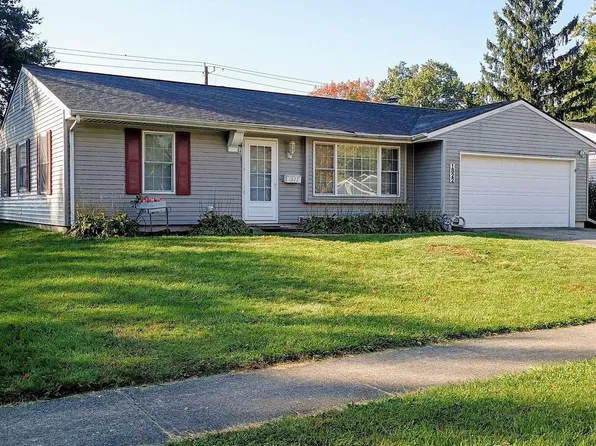 1822 Renfrew Dr, South Bend, IN 46614