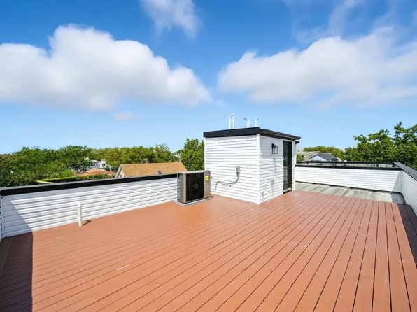 59 Waverly Street image 24 of 28