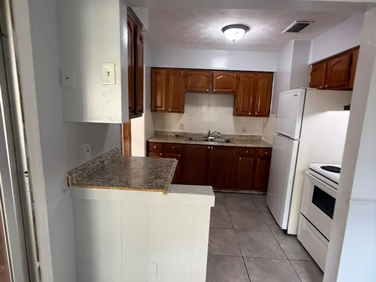 4020 Canal St — Photo 40