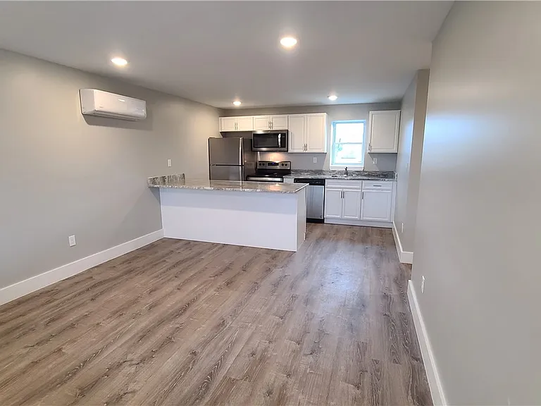 1331 Freeport Rd — Photo 13