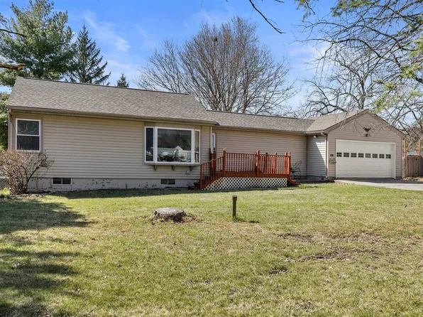1028 66th St, Windsor Heights, IA 50324