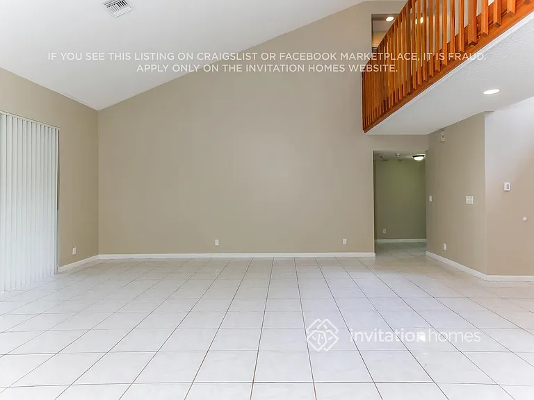 1871 NW 107th Ter — Photo 5