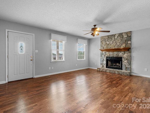5th image of 3697 Serenity Dr