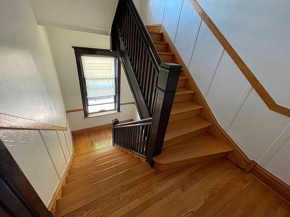 5th image of 3270 W Dickens Ave APT 2