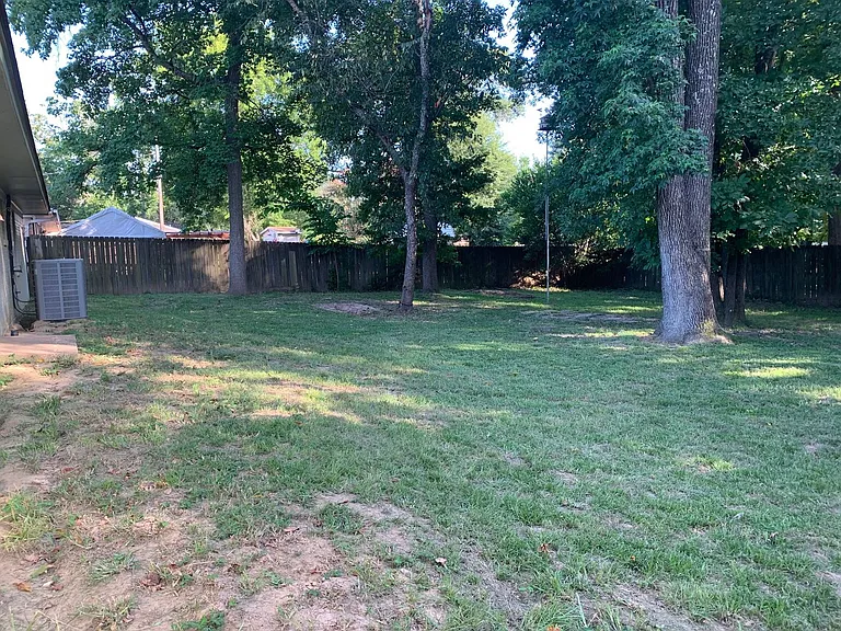 2113 Old Omen Rd — Photo 24